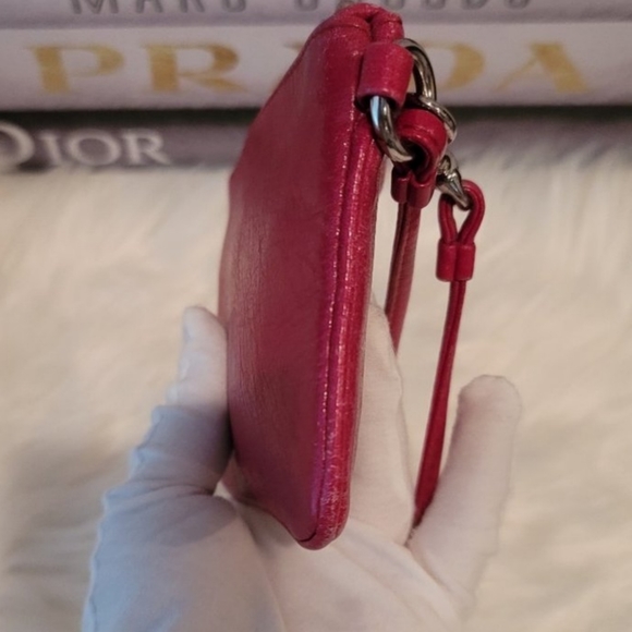 Coach Poppy Red Leather Wristlet 6 x 4.25 EUC - Picture 4 of 5
